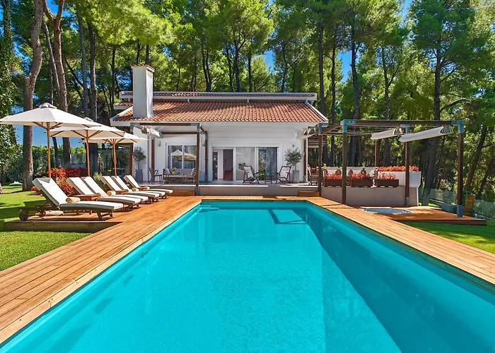 The White At Sani Villa *