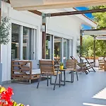 The White At Sani Villa *